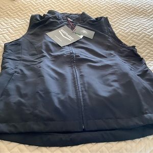 COPY - Best Selling travel vest, Ladies Black Large ScotteVest with 26 pockets